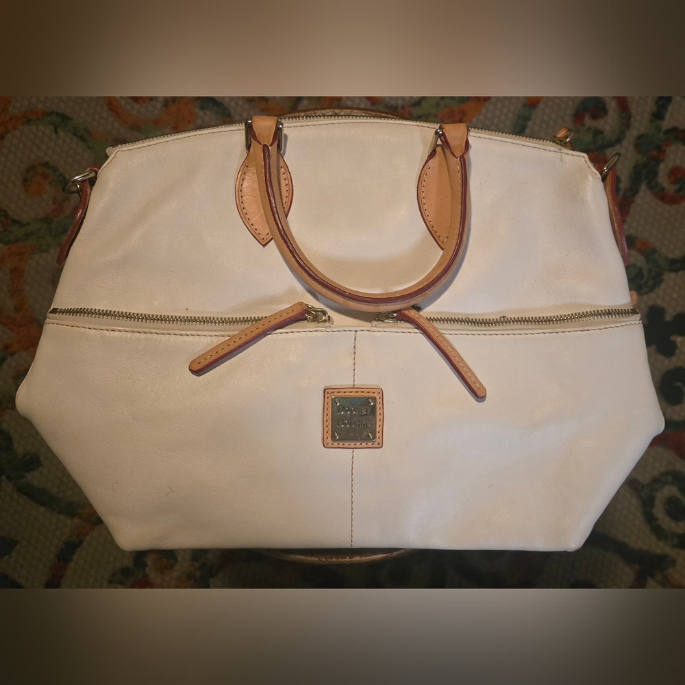 Dooney & Bourke White & Tan Pebbled Leather Vintage Bag, Wallet & Fob